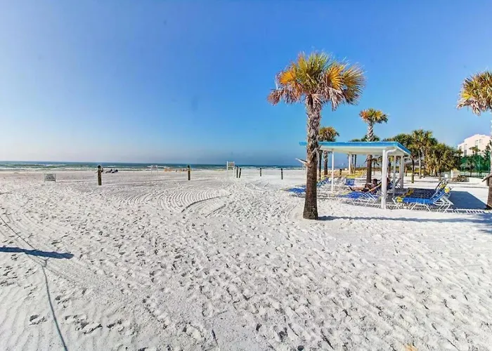 Beachfront Getaway In Siesta Key