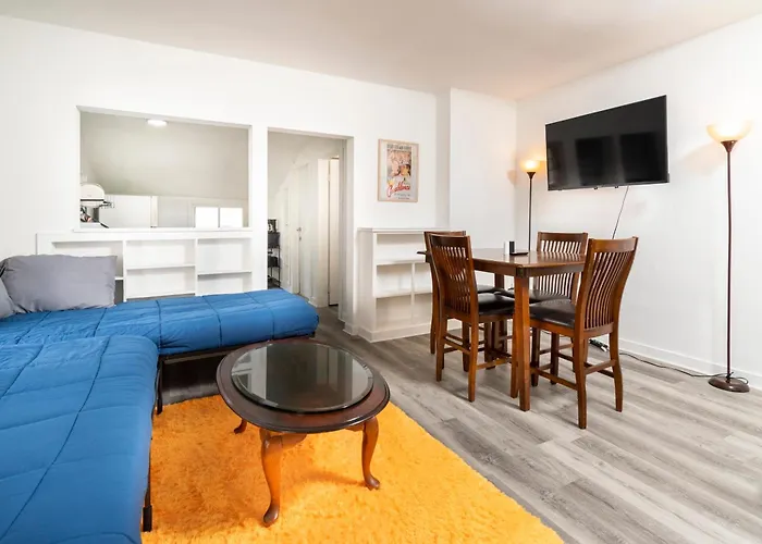 Port Huron Temp Stays - Apartment 5
