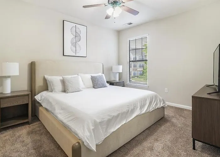 Landing At Crescent Park Commons - 1 Bedroom In Greer