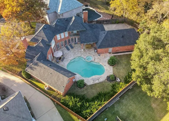 Gorgeous Vacation Home W Private Pool
