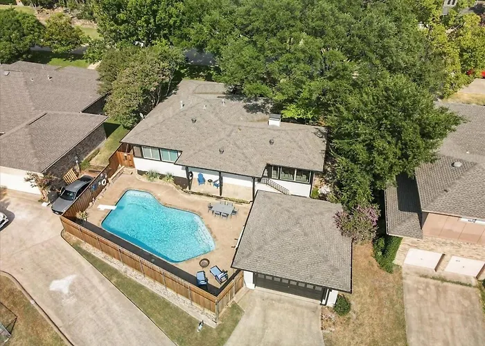The Alamo Abode - Lake View Pool Newly Renovated