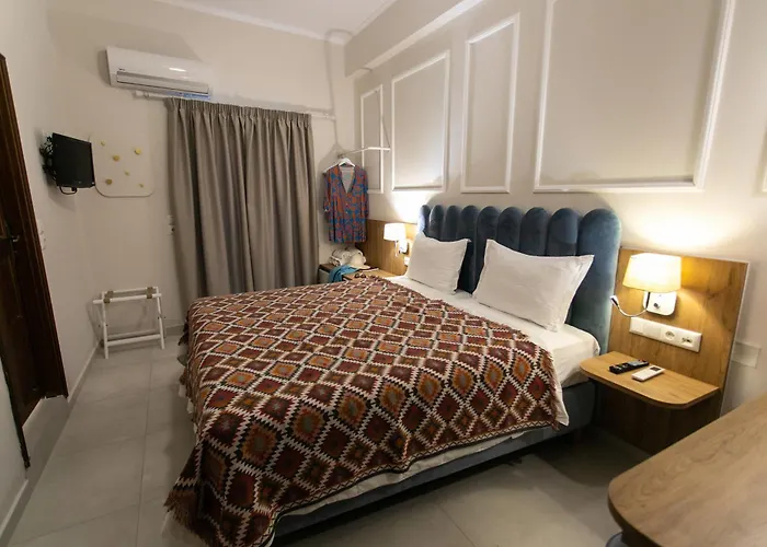 Paradise Hotel