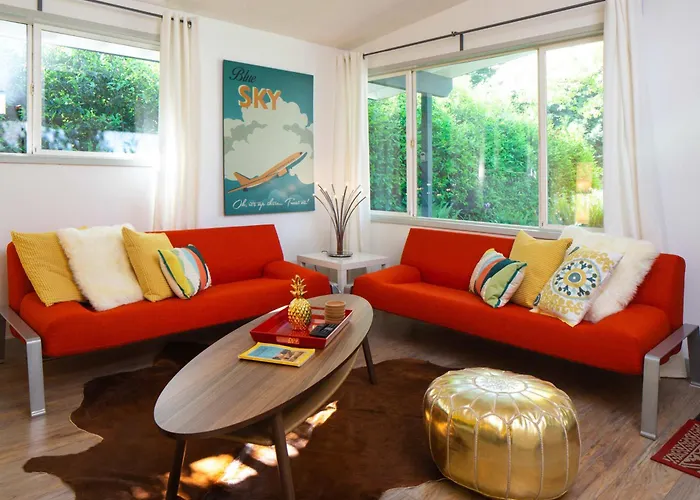 #Stayinmydistrict Modern Mid-Century Retreat