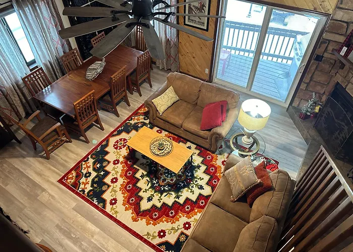 Red River Townhouse - Full Unit