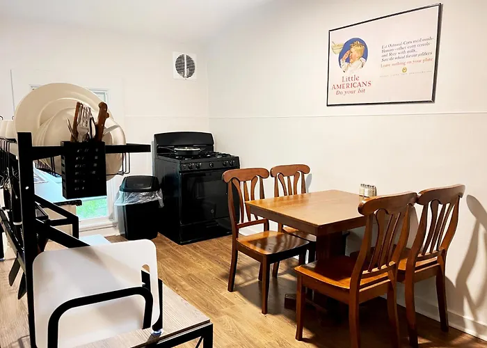 Port Huron Temp Stays - Apartment 7