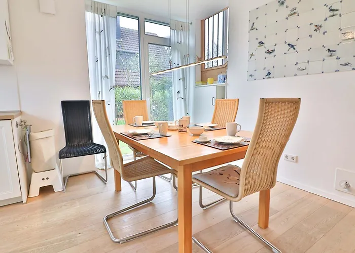 Orange Hygge Haus