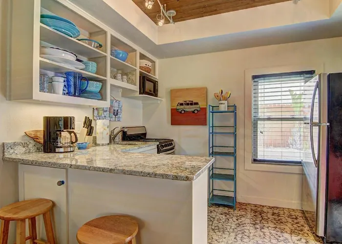 Lorna Beach Cottage At Spanish Village