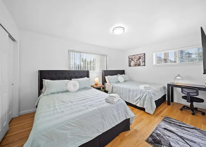 Dt Green Haven 4-Bed Sanctuary In Vibrant Loco