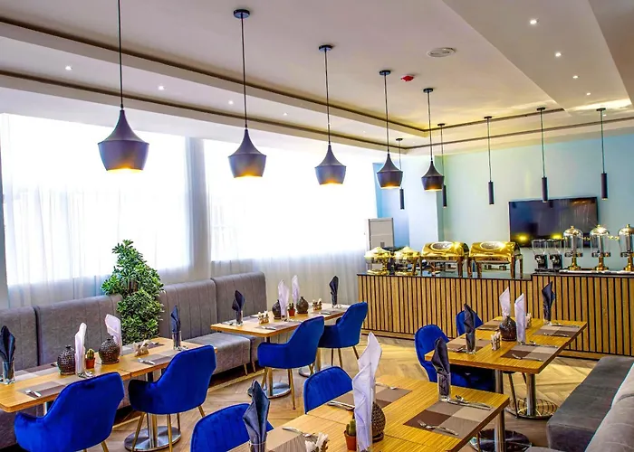 Aveon Hotel