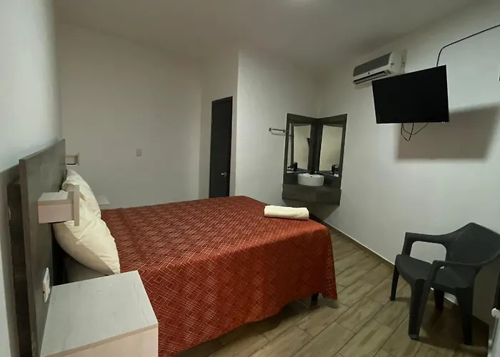 Hotel Sevilla Paraiso