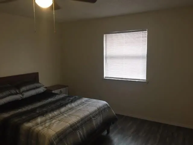 Downstairs One Bedroom Close To Fort Sill!