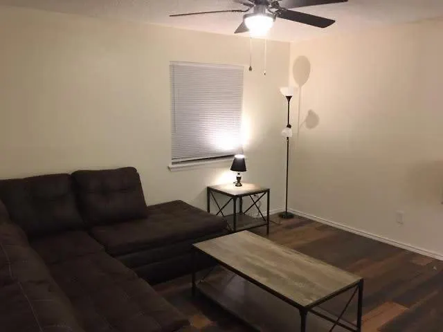 Two-Bed One-Bath Downstairs Close To Fort Sill!