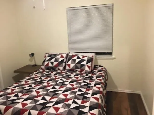 Two-Bed One-Bath Downstairs Close To Fort Sill!