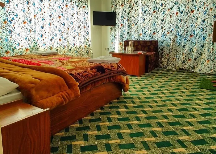 Tip Top Pahalgam