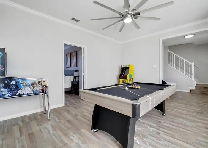 Lewisville Estate - Spacious 5Br W Game Room