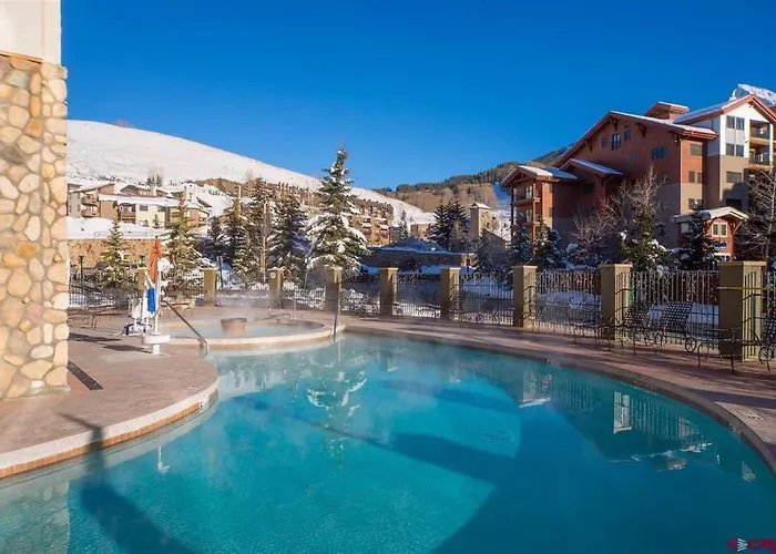 Studio #120 @ Perfect Location W Pool & Hot Tub