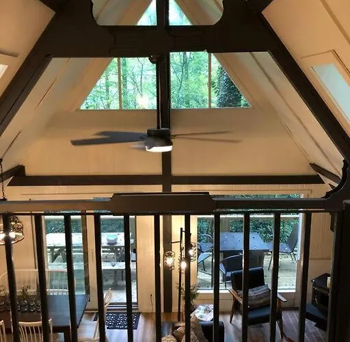 Cozy Cottage W Hot Tub, 5 Min Walk To Main St