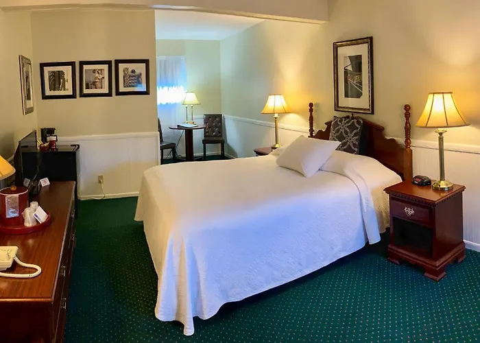 Cedar Crest Inn