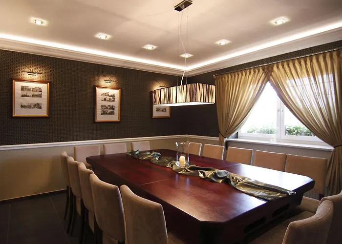 Hotel Pod Zlota Korona