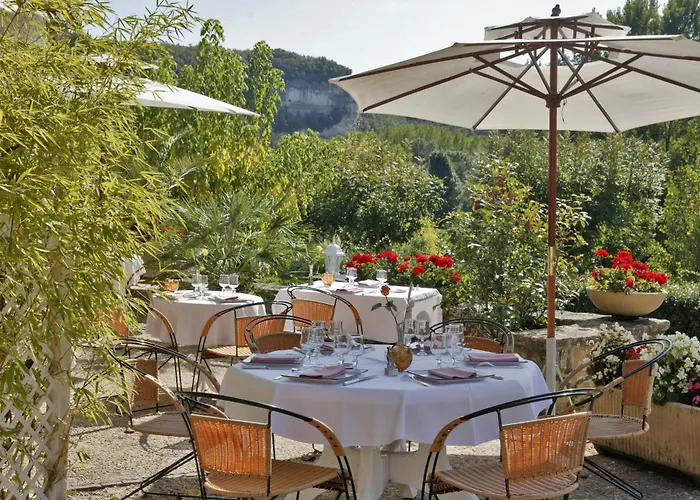 Hostellerie Du Passeur - Hotel & Restaurant - Climatisation Et Piscine Chauffee