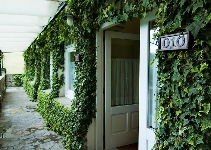 Hotel Virxe Da Cerca By Pousadas De Compostela