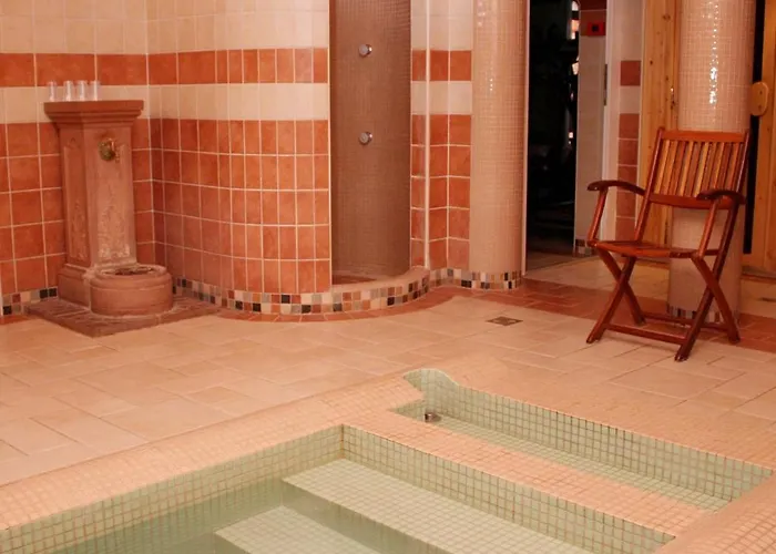 Levay Villa Hotel