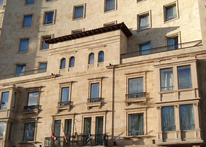 Hotel Alameda Palace