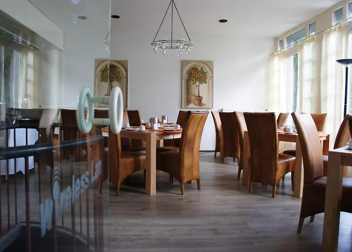 Hotel Am Schloss Broich