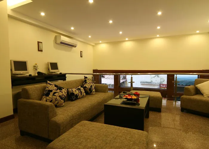 Eliana Ruby Hotel & Travel