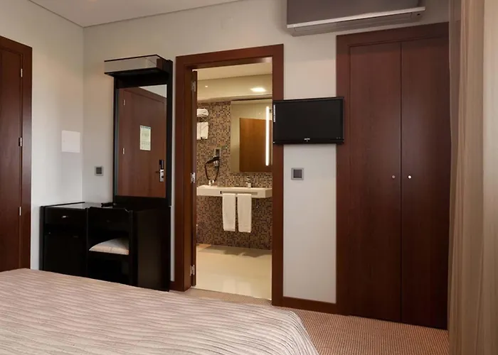 Cardal Hotel