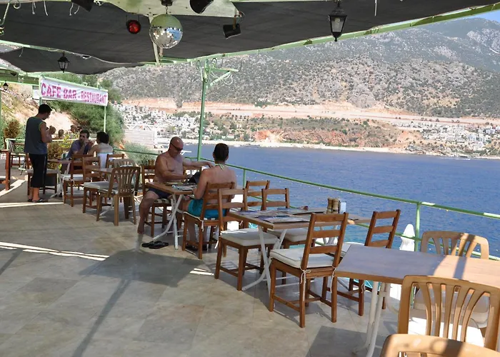 Caretta Hotel
