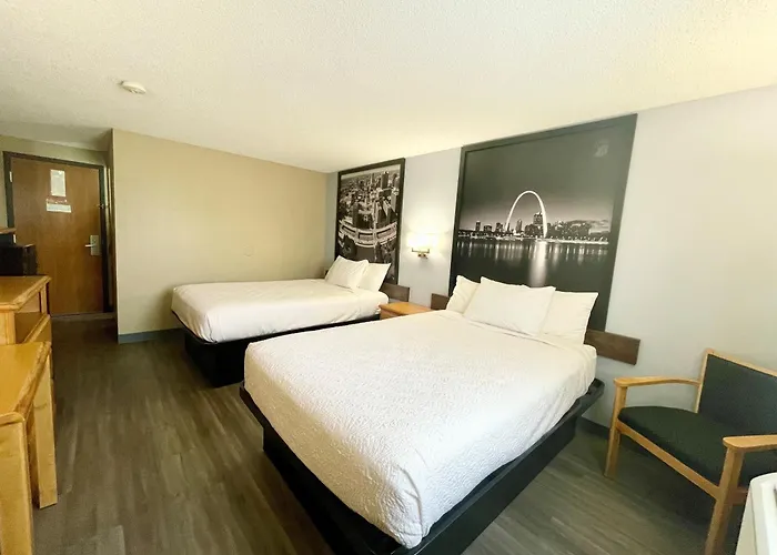 Super 8 By Wyndham St. Clair Mo