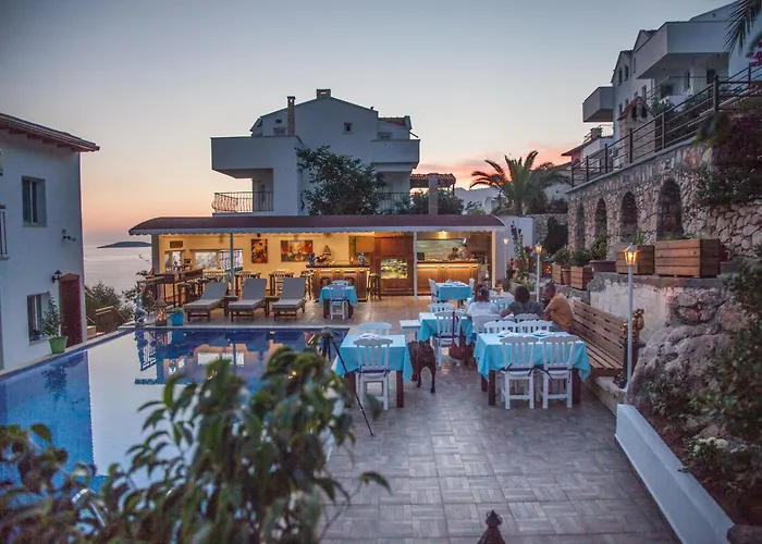 Sunset Villa Hotel