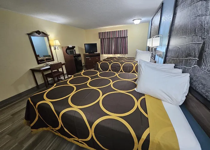 Super 8 By Wyndham Clinton Ok