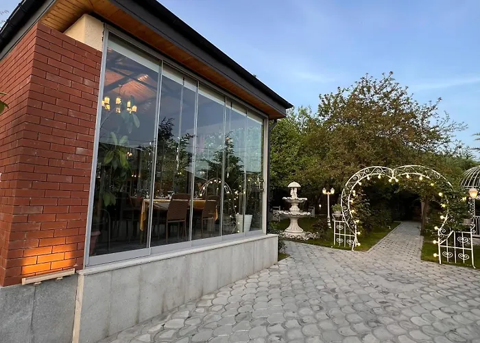Sheki Hilal Boutigue