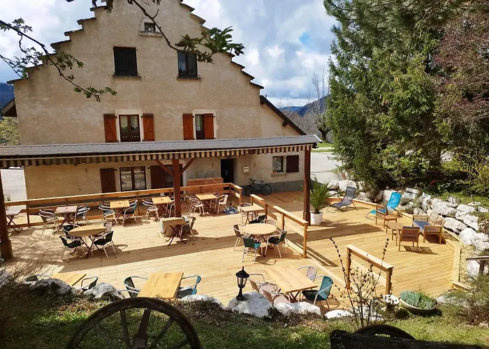 Auberge Des Montauds - Hotel & Restaurant