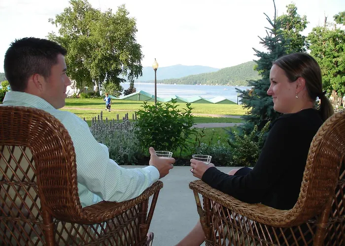 Fort William Henry Hotel
