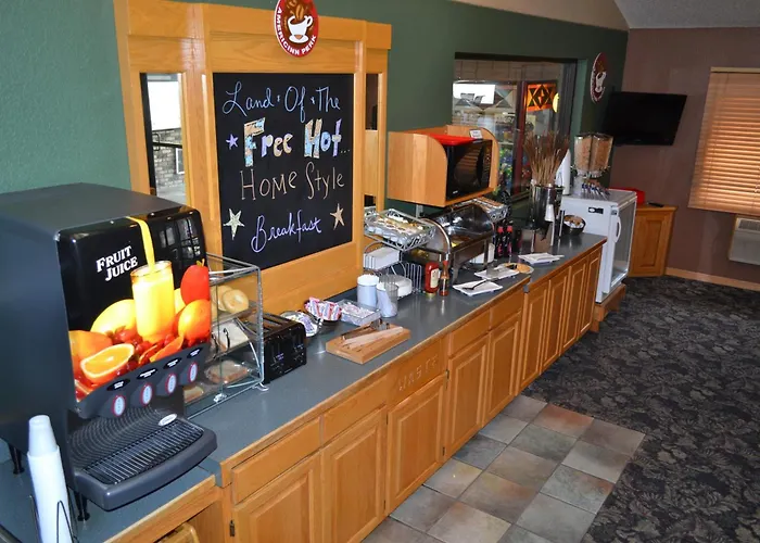 Cobblestone Hotel & Suites - Wisconsin Rapids