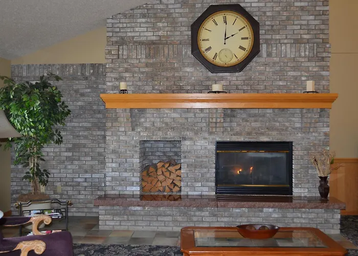 Cobblestone Hotel & Suites - Wisconsin Rapids