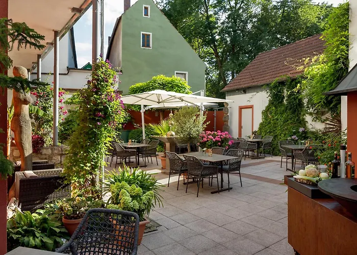 Wirtshaus&Hotel Goldener Greif