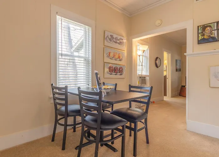 Tall Trees - Great Location To Downtown Saugatuck - Pet Friendly!