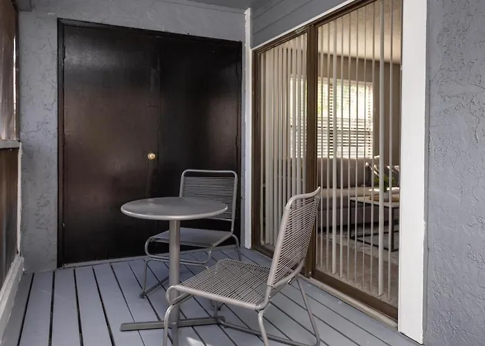 Landing At Northgreen At Carrollwood - 2 Bedrooms In Greater Northdale