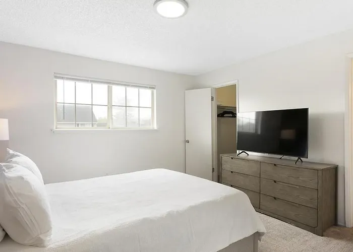 Landing Modern Apartment With Amazing Amenities