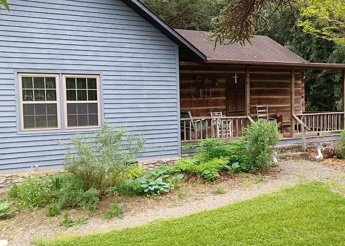Restored1850S Log Cabin, With Gazebo And Gardens! 1 Mile To Downtown Weaverville