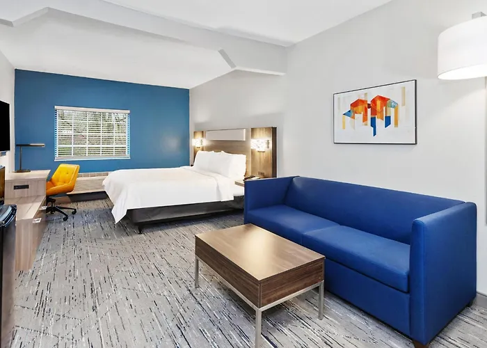 Holiday Inn Express & Suites Carmel North - Westfield By Ihg