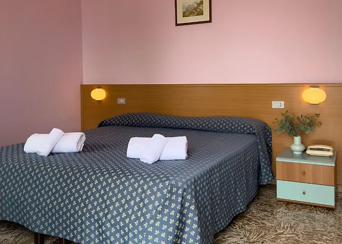 Hotel Benacus Torri Del Benaco