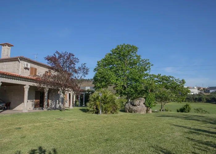 Quinta Do Carvalho - Nature Guest Houses Guimarães