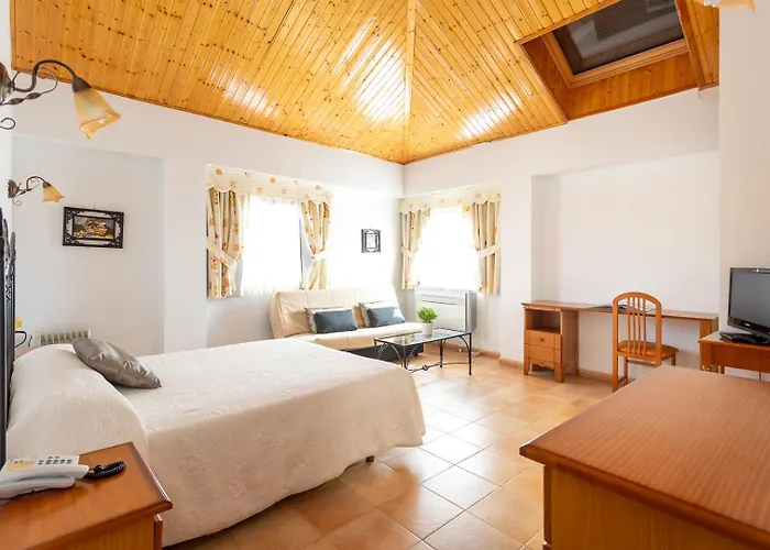 Hotel Conde De Badaran
