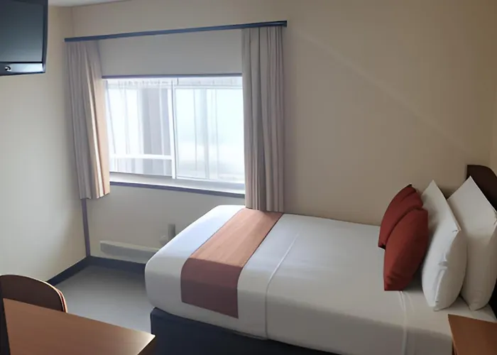 Golden Lion Hotel