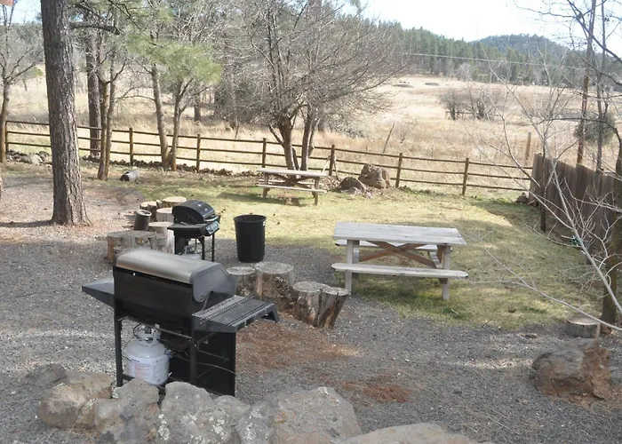 Nine Pines Motel